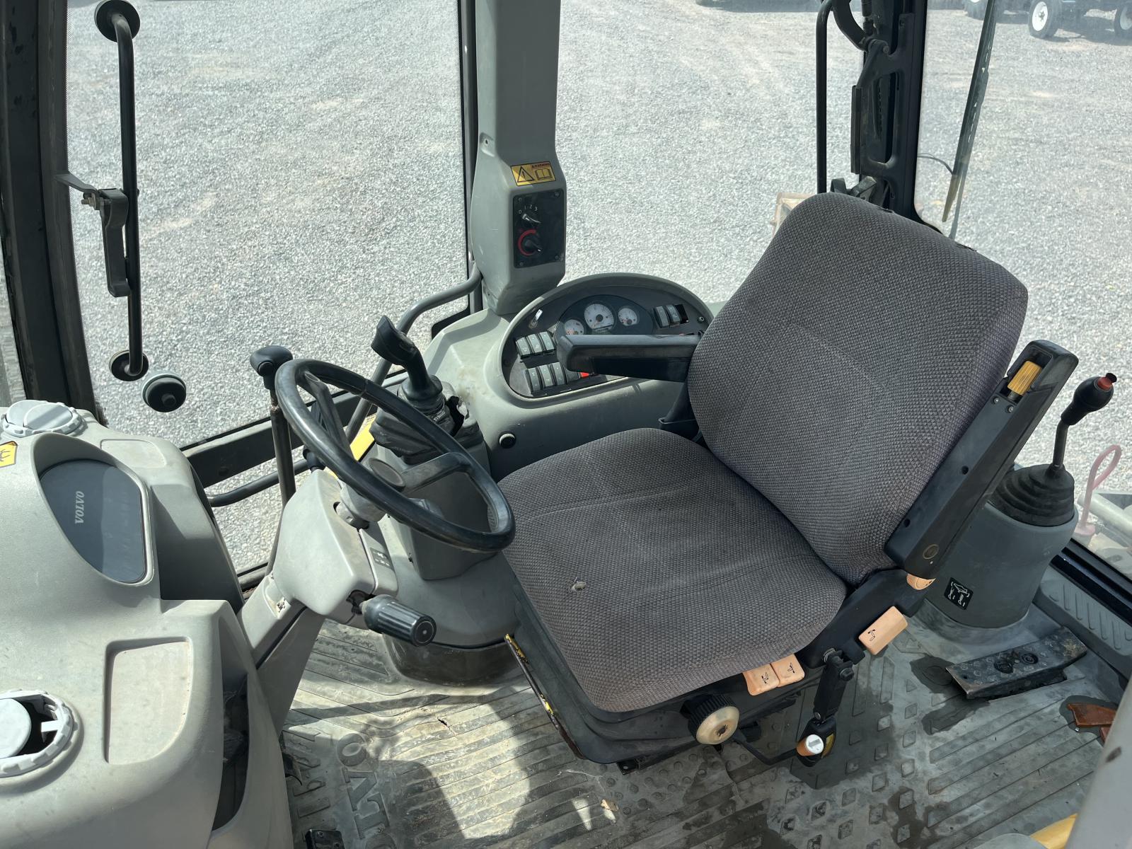 ./imagenes/INVOICE/2019/15154/VOLVO BL70 (3).JPG